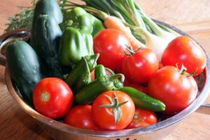 Eagle Mtn Garden – Loaded With Tomatoes!