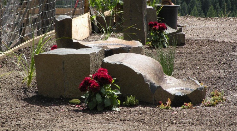 WoodStone Rock Garden – Column Basalt Rock Groupings