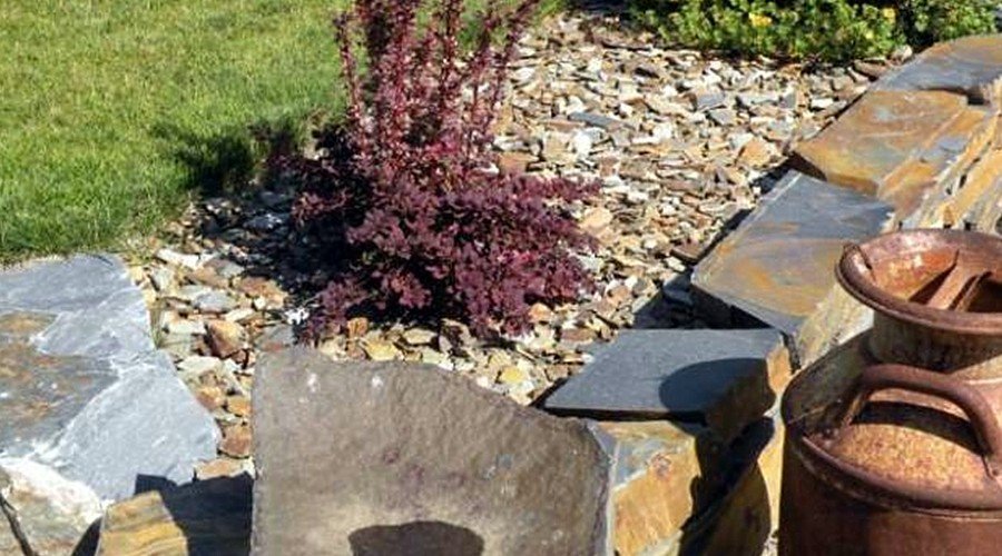 WoodStone Decorative Rock Photo Gallery – Strong Creek #1