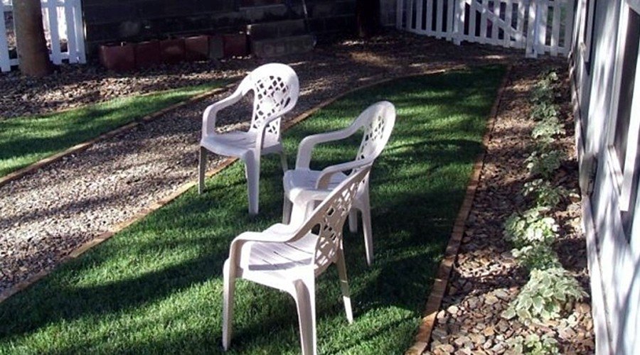 WoodStone Decorative Rock Borders